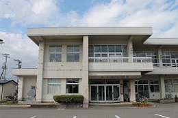 公民館の外観