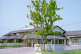 湯川村保育所の外観